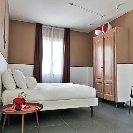 Casa Sebina - Your Design Home On The Lake - 3 Bathrooms 3 Bedrooms Desenzano del Garda Esterno foto