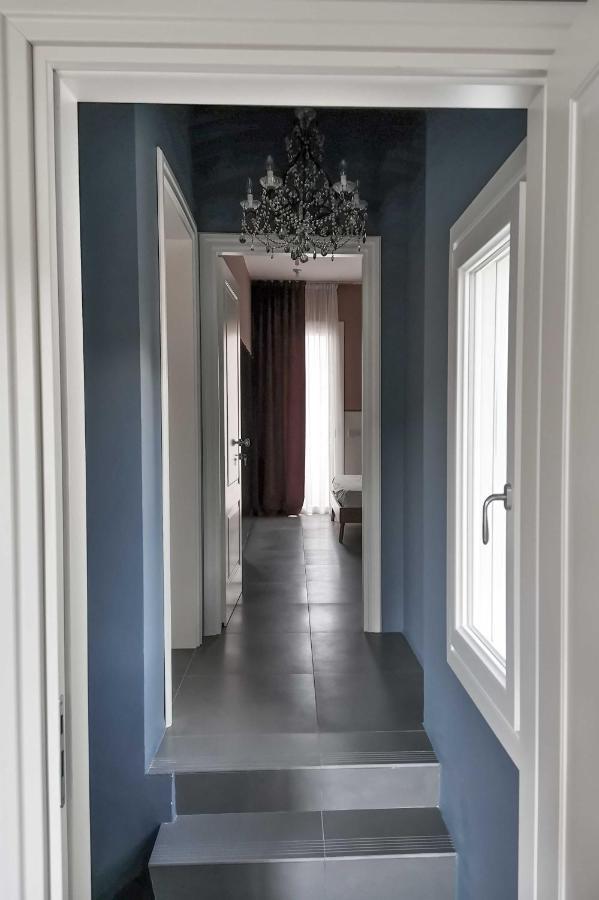 Casa Sebina - Your Design Home On The Lake - 3 Bathrooms 3 Bedrooms Desenzano del Garda Esterno foto